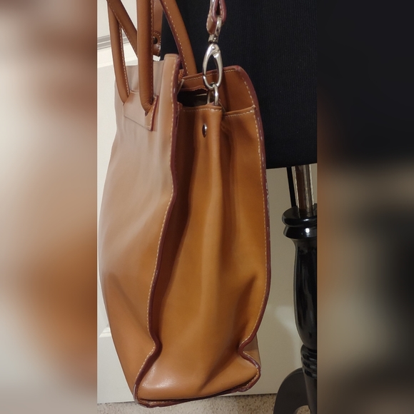 Beautiful Lodis British Tan Laptop Tablet Tote with Crossbody Strap - Picture 3 of 16